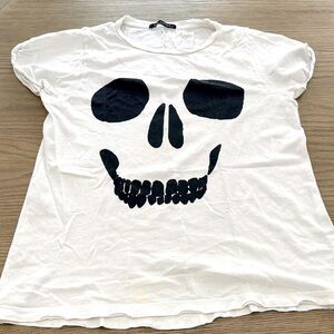 Wildfox (Sz M) Distressed White Tshirt w/Smiling Black Skull/Skeleton Face